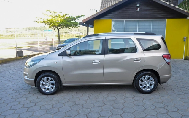 imagem-https://www.socarrao.com.br/sc-vehicle-images-prod/4135090/1790387374632-74abd92a2e06494ca11954c336a97cf5_1766149328471.jpg