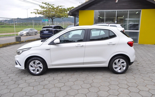 imagem-https://www.socarrao.com.br/sc-vehicle-images-prod/4135265/1790387576943-cb551de3c9af44b180bed19d63fb8176_1781201034547.jpg