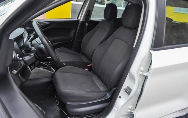 imagem-https://www.socarrao.com.br/sc-vehicle-images-prod/4135265/1790387576947-86b612b980864307aec2a0d601975adb_1781201034574.jpg