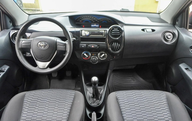 imagem-https://www.socarrao.com.br/sc-vehicle-images-prod/4135280/1790387782038-e315b740c0ab4f4aa6bd0d9967098306_1774898921839.jpg