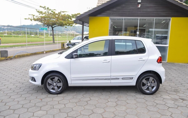 imagem-https://www.socarrao.com.br/sc-vehicle-images-prod/4135283/1790387821210-f82a7615da4a409c88754b231f1dc02b_1780508497451.jpg