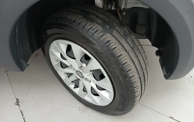 imagem-https://www.socarrao.com.br/sc-vehicle-images-prod/4136935/1790393862822-1_051027.jpg