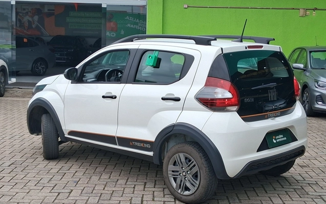 imagem-https://www.socarrao.com.br/sc-vehicle-images-prod/4137482/1790396157665-2_111855.jpg