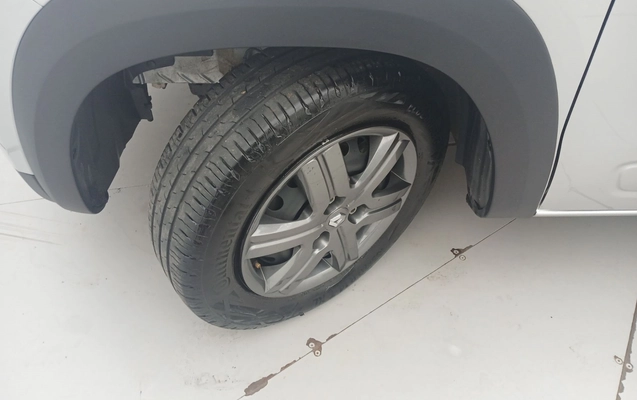 imagem-https://www.socarrao.com.br/sc-vehicle-images-prod/4137540/1790396251264-2_014253.jpg