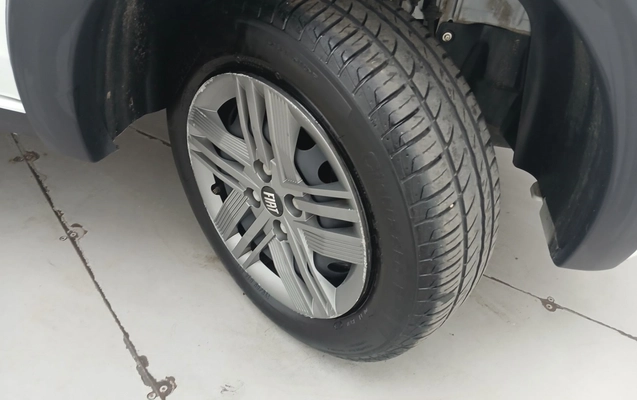 imagem-https://www.socarrao.com.br/sc-vehicle-images-prod/4139030/1790397989443-1_114615.jpg