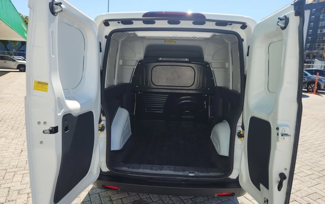 imagem-https://www.socarrao.com.br/sc-vehicle-images-prod/4140528/1790399912059-1_104500.jpg