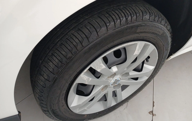 imagem-https://www.socarrao.com.br/sc-vehicle-images-prod/4142210/1790402861199-1_073638.jpg