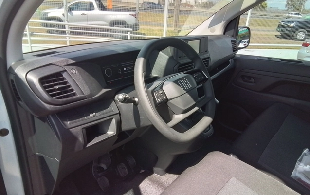 imagem-https://www.socarrao.com.br/sc-vehicle-images-prod/4143609/1790407289861-1_042128.jpg