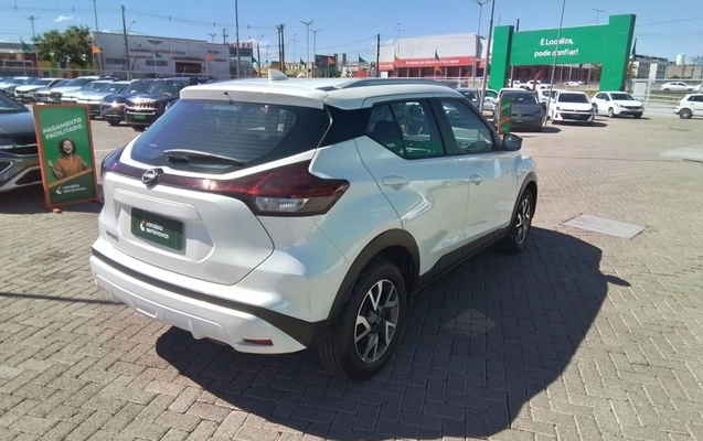 imagem-https://www.socarrao.com.br/sc-vehicle-images-prod/4143618/1790407296304-1_033325.jpg