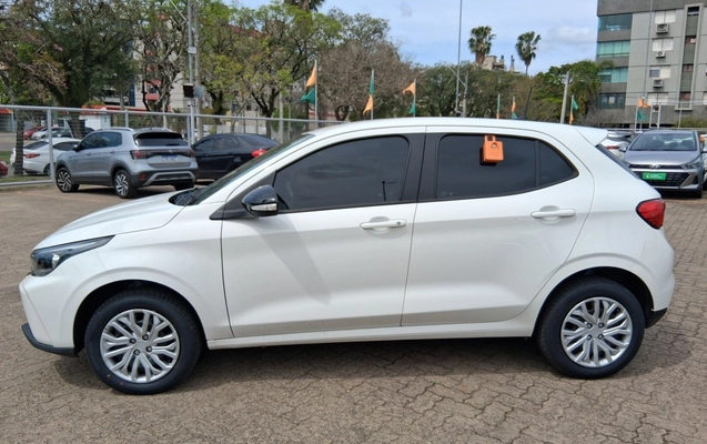 imagem-https://www.socarrao.com.br/sc-vehicle-images-prod/4143999/1790409647044-1_114556.jpg