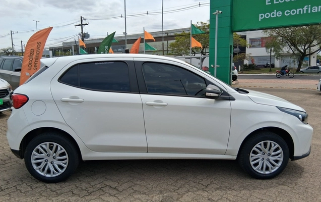 imagem-https://www.socarrao.com.br/sc-vehicle-images-prod/4143999/1790409647056-1_114559.jpg