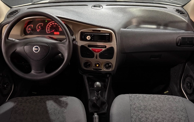 imagem-https://www.socarrao.com.br/sc-vehicle-images-prod/4144598/1790412081151-SU1HXzg1NjQuanBlZw.jpeg