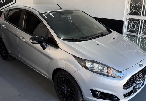 Ford Fiesta SE 1.6 16V Flex 5p 2017 Prata — foto 1 de 3