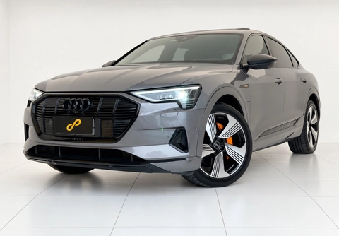 Audi E-Tron 2022 Cinza — foto 1 de 3