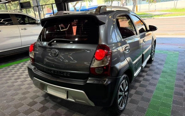 imagem-https://www.socarrao.com.br/sc-vehicle-images-prod/4144879/1790424083275-8516011_1_B_f1b7d993c8.jpeg