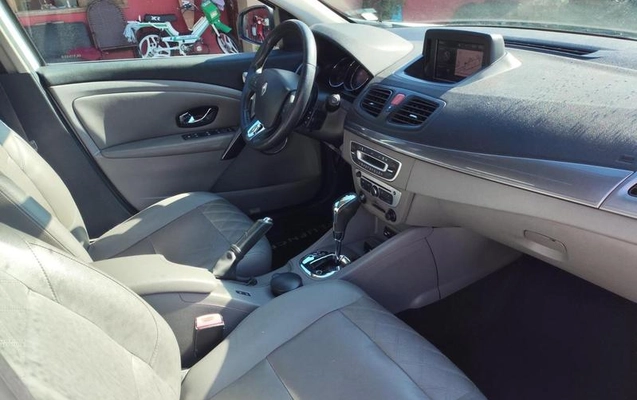 imagem-https://www.socarrao.com.br/sc-vehicle-images-prod/4144882/1791312320198-8514934_10_B_7f6d663539.jpeg