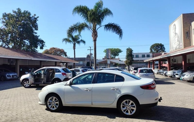 imagem-https://www.socarrao.com.br/sc-vehicle-images-prod/4144882/1791312320226-8514934_25_B_3ef3703b2f.jpeg