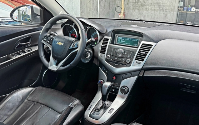 imagem-https://www.socarrao.com.br/sc-vehicle-images-prod/4144885/1790688811976-GjP4qaLAT0hhUd42XRIB7YNoFVReYjAs.jpg