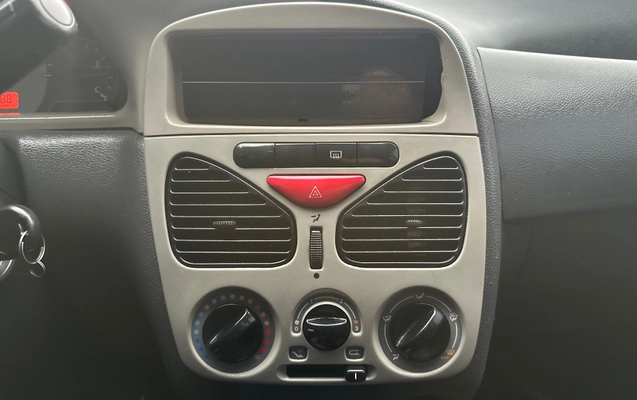 imagem-https://www.socarrao.com.br/sc-vehicle-images-prod/4144904/1790425657891-3c2b39f180fa48ae88b07a986a6981fc_1790425486585.jpg