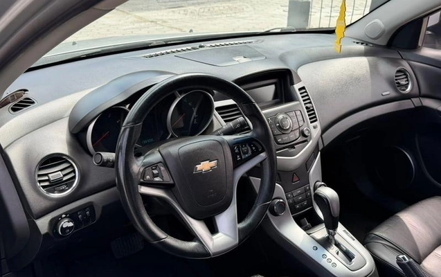 imagem-https://www.socarrao.com.br/sc-vehicle-images-prod/4144911/1790426095705-8352792_7_B_d8fc8a42ac.jpeg