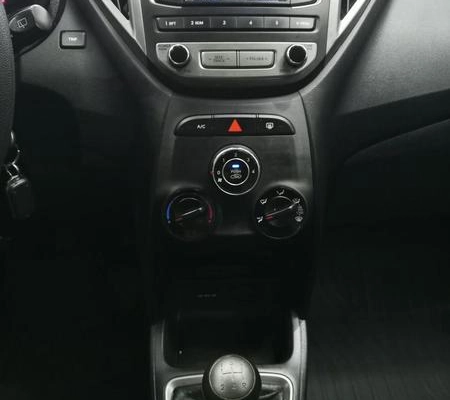 imagem-https://www.socarrao.com.br/sc-vehicle-images-prod/4144976/1791295041400-8516313_5_B_fd6bf66a59.jpeg