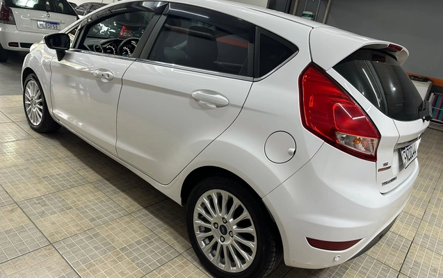 imagem-https://www.socarrao.com.br/sc-vehicle-images-prod/4144994/1790428214951-d4be304bab41423aabee0a29ac2756b7_1790272123149.jpg