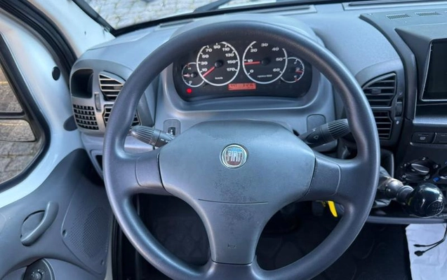 imagem-https://www.socarrao.com.br/sc-vehicle-images-prod/4145001/1790428394821-8430209_8_B_34398bf560.jpeg