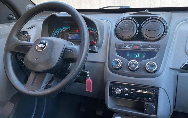 imagem-https://www.socarrao.com.br/sc-vehicle-images-prod/4145023/1790428702444-8516299_6_B_2867d0dd10.jpeg
