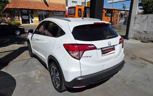 imagem-https://www.socarrao.com.br/sc-vehicle-images-prod/4145025/1790428707341-3c73b6b5-c59a-4790-9b4a-c373cbd12260.jpg