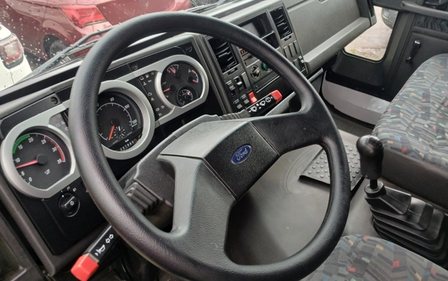imagem-https://www.socarrao.com.br/sc-vehicle-images-prod/4145073/1792676455542-Bp041kNzFayICn5fALJZtdth7eXbawcw.jpg