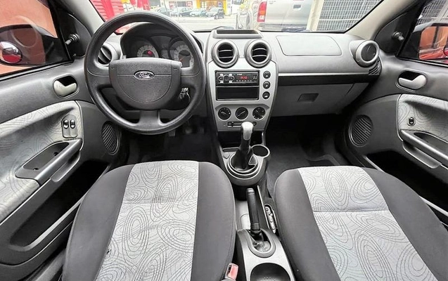 imagem-https://www.socarrao.com.br/sc-vehicle-images-prod/4145108/1790622431893-8516601_1_B_d8e6e9d295.jpeg