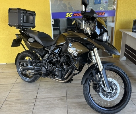 imagem-https://www.socarrao.com.br/sc-vehicle-images-prod/4145119/1790430445195-GkSKuczGOhZxEqV2ErfVxjwcqvuJJ2iz.jpg