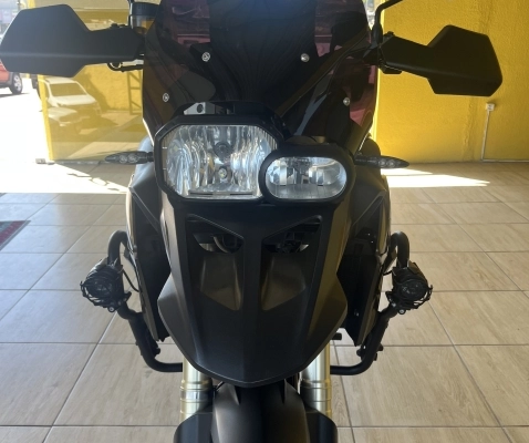 imagem-https://www.socarrao.com.br/sc-vehicle-images-prod/4145119/1790430445219-m8KlXZh9SdLLvzQn83jq3Lw4S9BMwZHT.jpg