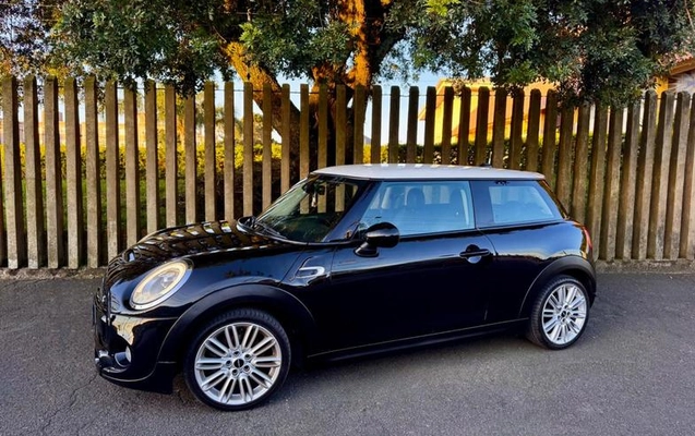 imagem-https://www.socarrao.com.br/sc-vehicle-images-prod/4145129/1790871642256-8511841_3_B_abc73db746.jpeg