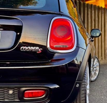 imagem-https://www.socarrao.com.br/sc-vehicle-images-prod/4145129/1790871642265-8511841_10_B_5a0f9db68d.jpeg