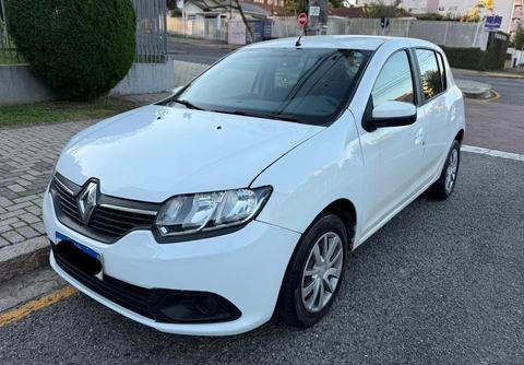Renault Sandero 2015 Branco — foto 1 de 3