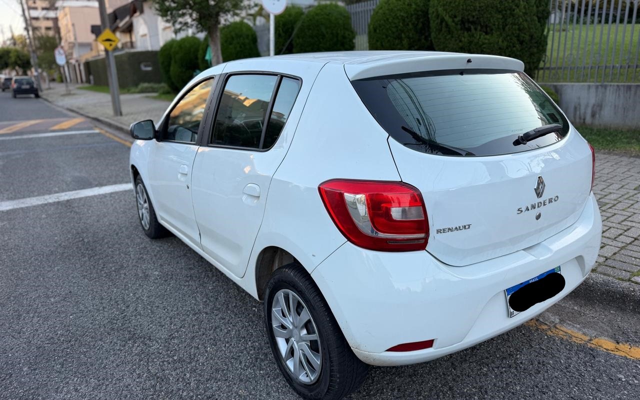 imagem-https://www.socarrao.com.br/sc-vehicle-images-prod/4145139/1790430689403-Ni5qcGVn.jpeg