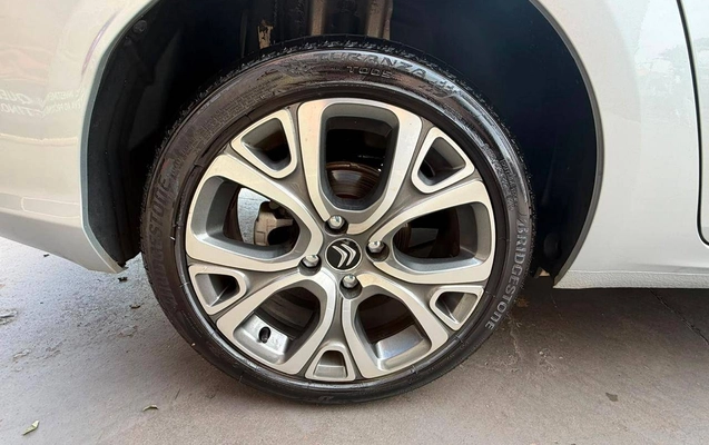 imagem-https://www.socarrao.com.br/sc-vehicle-images-prod/4145149/1790431142626-dccf5b99361f4eb4811b504e73c04d5e_1790430508046.jpg