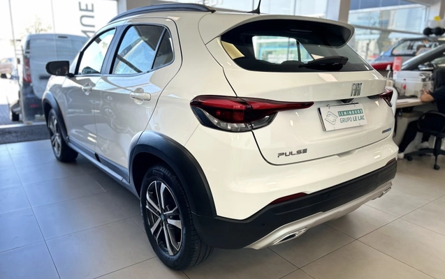 imagem-https://www.socarrao.com.br/sc-vehicle-images-prod/4145181/1790451373025-vehicle_image_1790451213_8b5fd1f48f6539c7368e8de7ae8f5319.jpeg