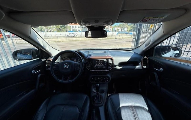 imagem-https://www.socarrao.com.br/sc-vehicle-images-prod/4145205/1790980120616-8429599_16_B_b52c4d2bba.jpeg