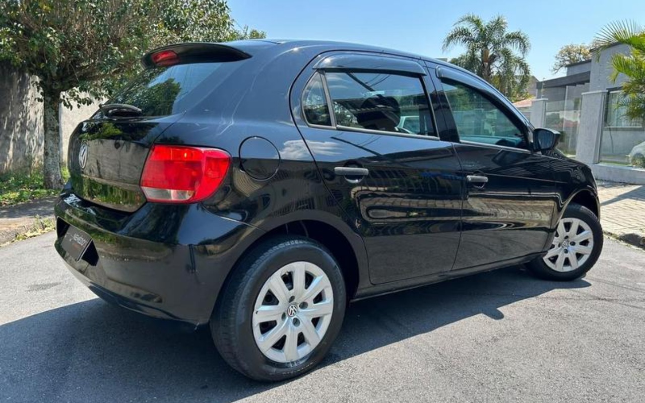 imagem-https://www.socarrao.com.br/sc-vehicle-images-prod/4145229/1790431819014-RkNfMzQ0NjVfODQ4NTU2OV81X1ZfNGFiNjE2ZDAyZC5qcGVn.jpeg