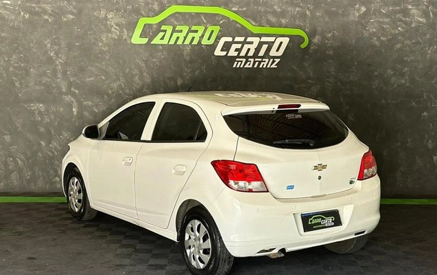 imagem-https://www.socarrao.com.br/sc-vehicle-images-prod/4145257/1790682807685-8495957_7_B_f21c8f5b94.jpeg