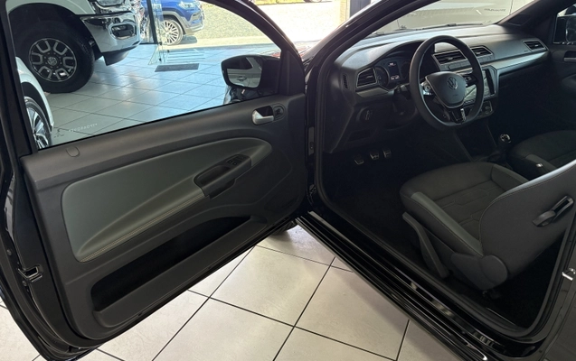 imagem-https://www.socarrao.com.br/sc-vehicle-images-prod/4145279/1790947250875-4ZdYtV76bObtAacHEDlNRTeq1bWYrgdF.jpg