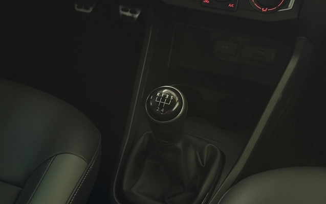 imagem-https://www.socarrao.com.br/sc-vehicle-images-prod/4145279/1790947250885-dm067452LbQYxUIYokOXh83PFCQ8tEi3.jpg
