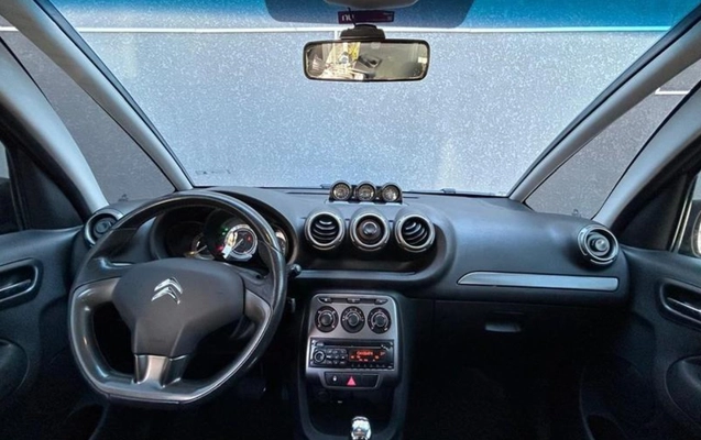 imagem-https://www.socarrao.com.br/sc-vehicle-images-prod/4145290/1790433150911-RkNfMzQ0NjVfODI4MzI2Ml82X1ZfY2Y4MTNjNmI3YS5qcGVn.jpeg