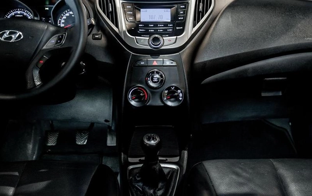 imagem-https://www.socarrao.com.br/sc-vehicle-images-prod/4145301/1790609735946-8516935_13_B_6741a792b0.jpeg