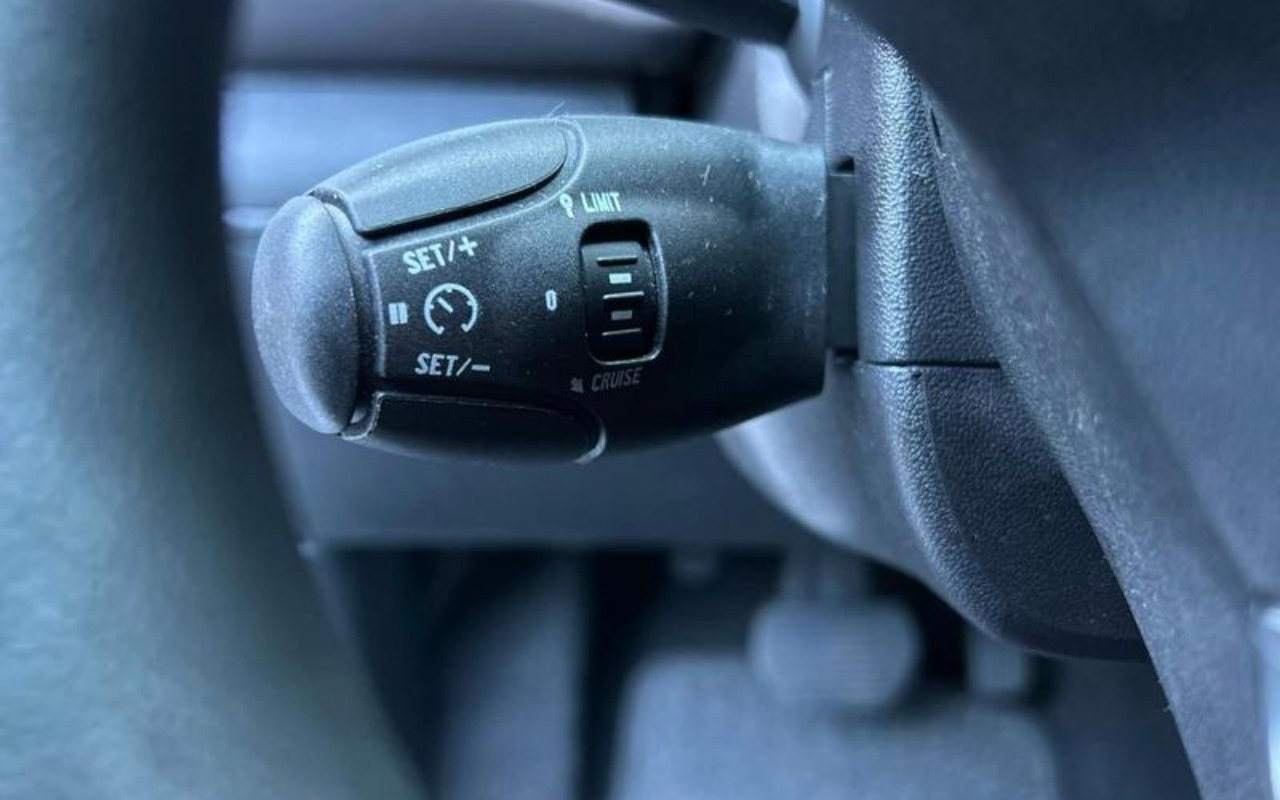 imagem-https://www.socarrao.com.br/sc-vehicle-images-prod/4145345/1790434330325-RkNfMzQ0NjVfODI5NzA3Nl82X1ZfNTA1Y2RlNDIxYy5qcGVn.jpeg