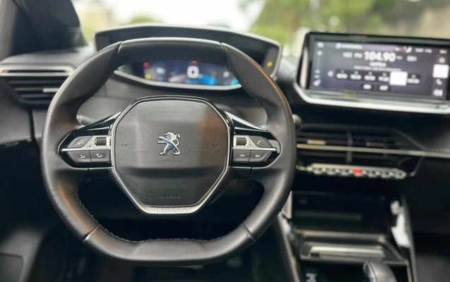 imagem-https://www.socarrao.com.br/sc-vehicle-images-prod/4145418/1790435377332-RkNfMzQ0NjVfODQ5MDMzNF8yX1ZfMmZhYWZkNDkwMy5qcGVn.jpeg