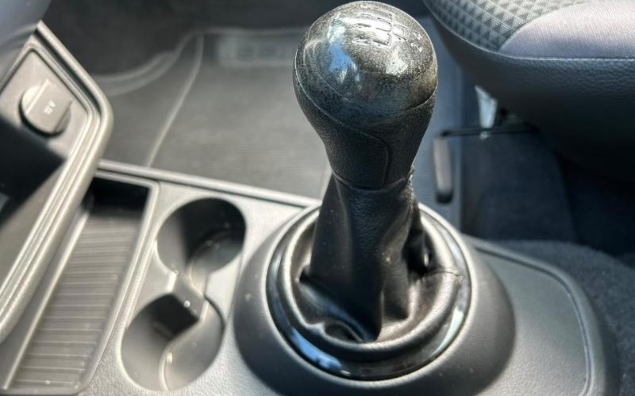 imagem-https://www.socarrao.com.br/sc-vehicle-images-prod/4145444/1790436066344-RkNfMzQ0NjVfODQ3OTQ0MV8xMF9WX2I5ZDQ4MTM1ZDQuanBlZw.jpeg