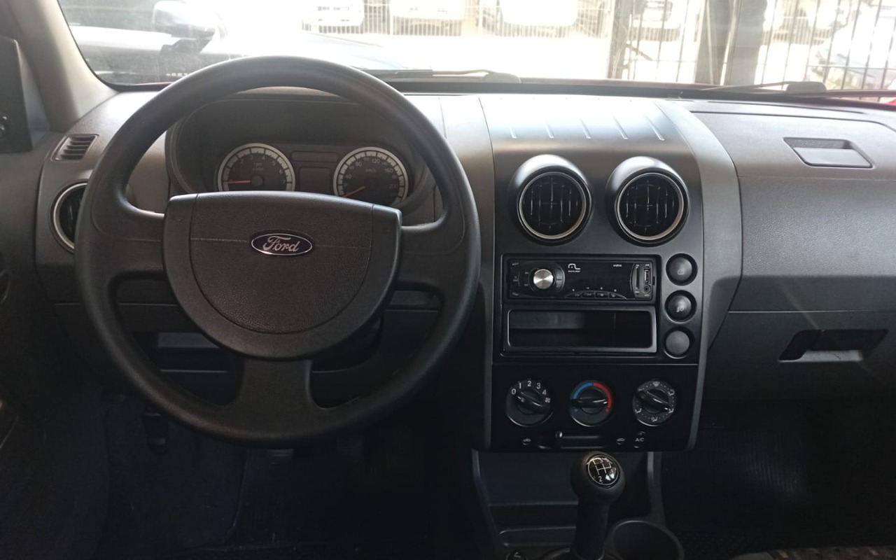 imagem-https://www.socarrao.com.br/sc-vehicle-images-prod/4145446/1790436271029-RWNvc3BvcnQ0LmpwZWc.jpeg